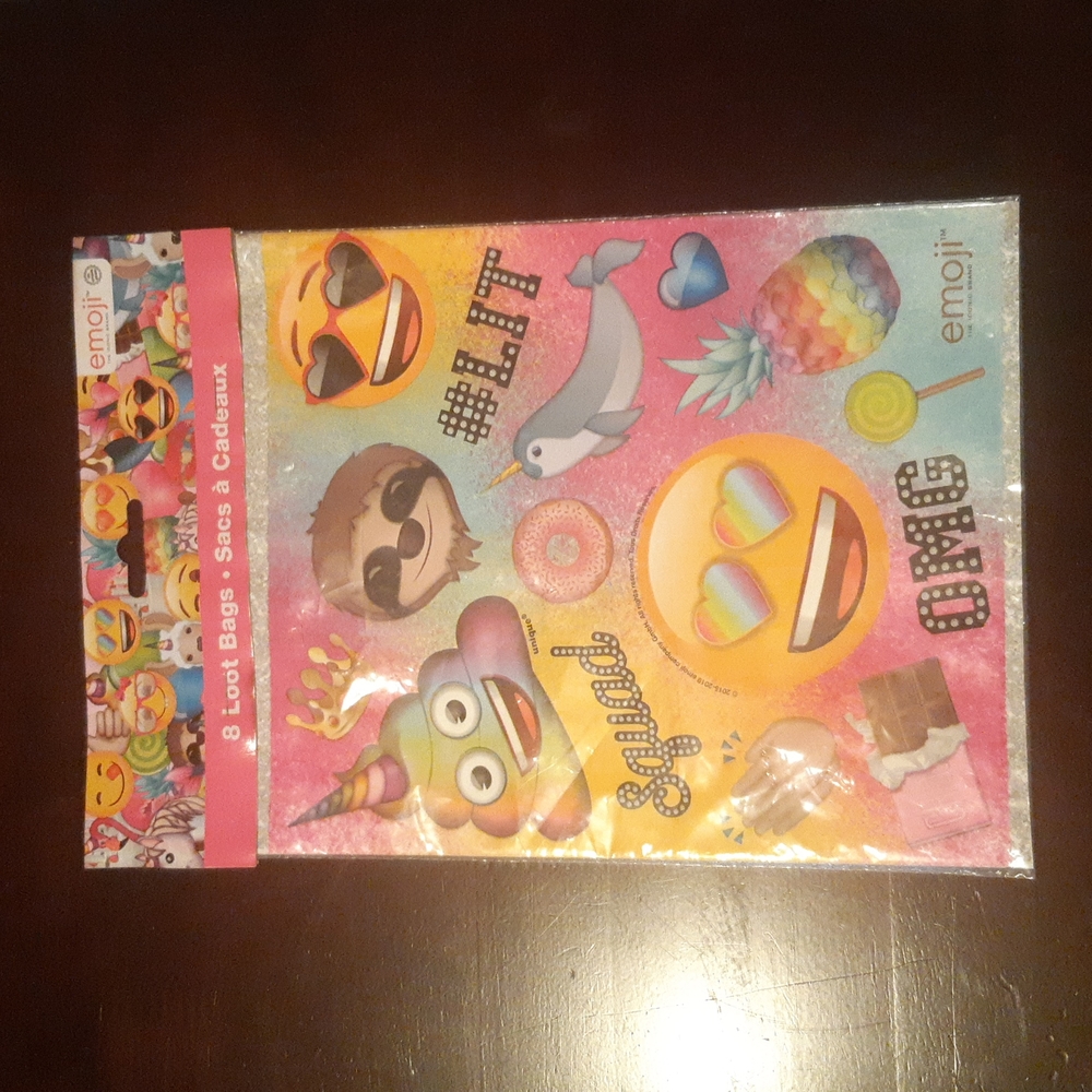NEW 8 Emoji Loot Bags